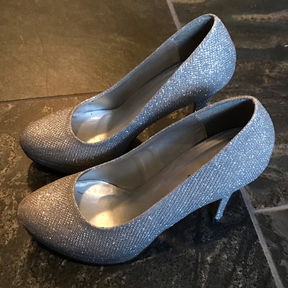 Call it Spring pumps - Picture 2 of 5